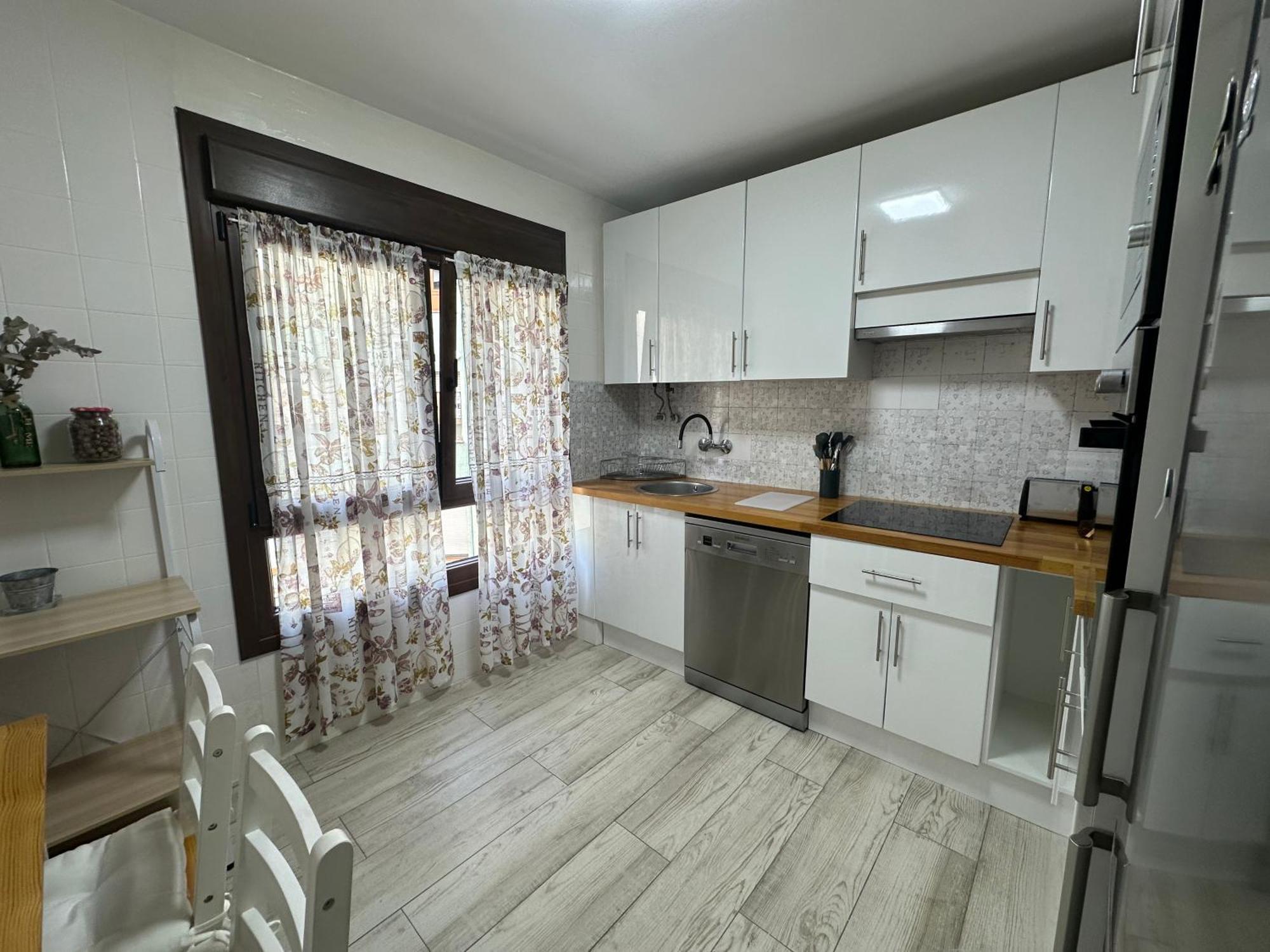 Itos Flats Infiesto Apartment Ngoại thất bức ảnh